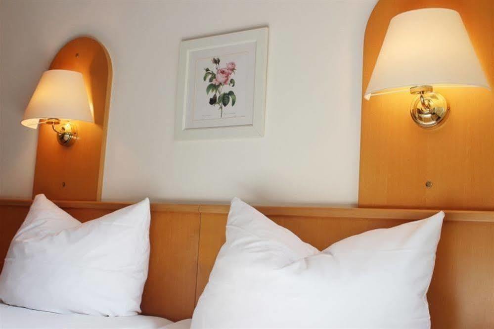 Hotel Deutschherrenhof Trier Ngoại thất bức ảnh