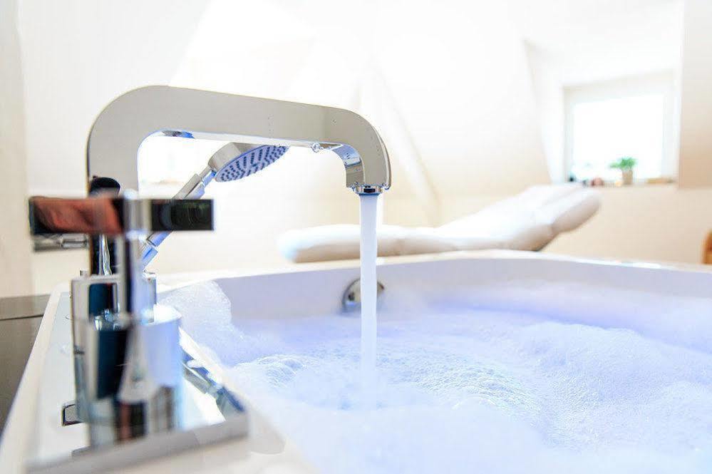 Hotel Deutschherrenhof Trier Ngoại thất bức ảnh