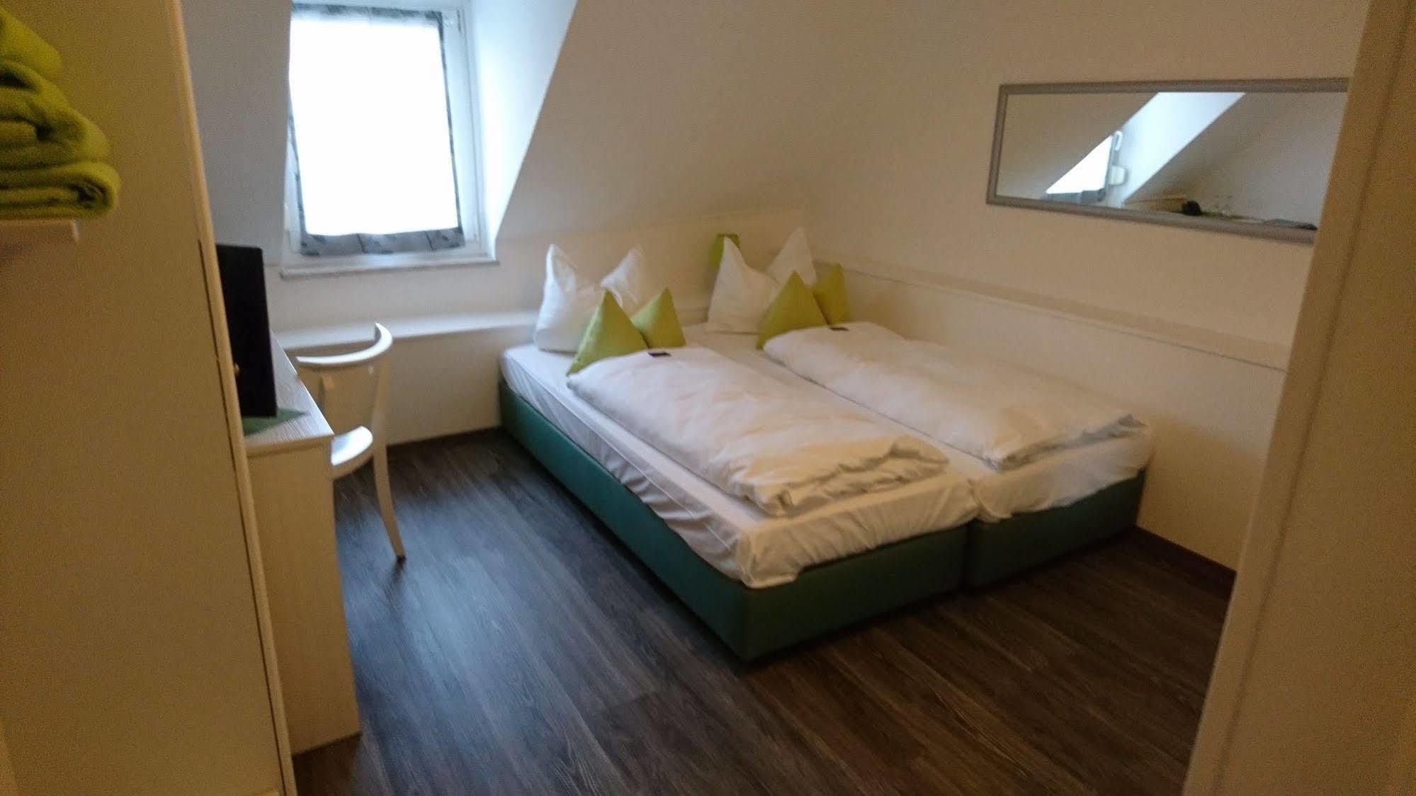 Hotel Deutschherrenhof Trier Ngoại thất bức ảnh